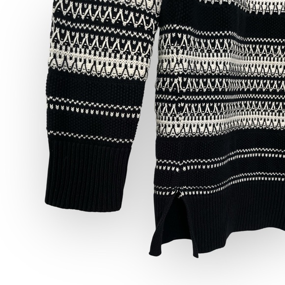 VINCE Oversized Textured Striped Black White V-Neck Sweater XS - Picture 5 of 8